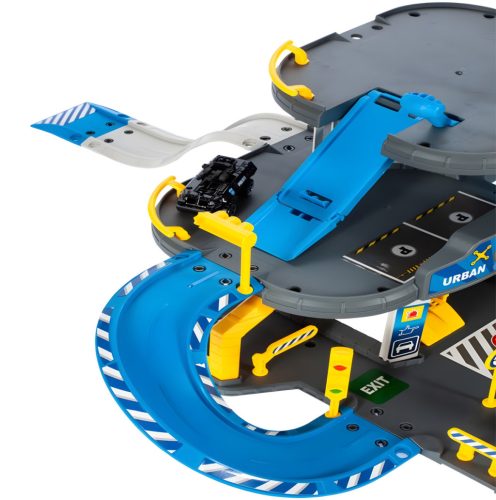 3 szintes rendőrségi garázs lifttel, 74 darabos