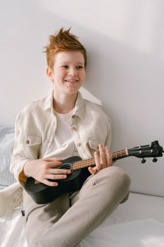 Fa Ukulele Gitár Gyerekeknek, 4 Nylon húr fekete