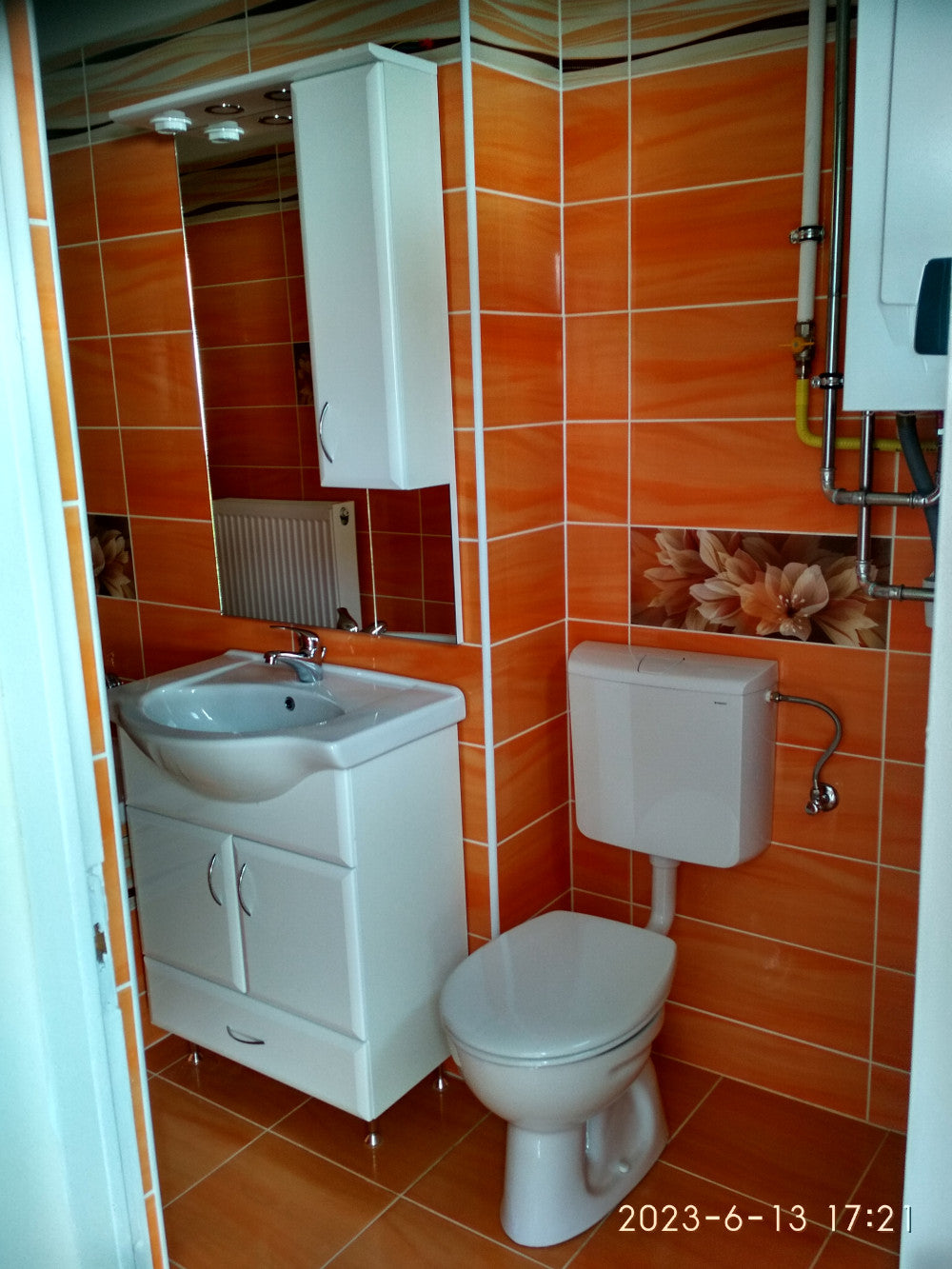 Bianca Plus 65 komplett fürdőszobabútor, aida dió színben, jobbos nyitási irány