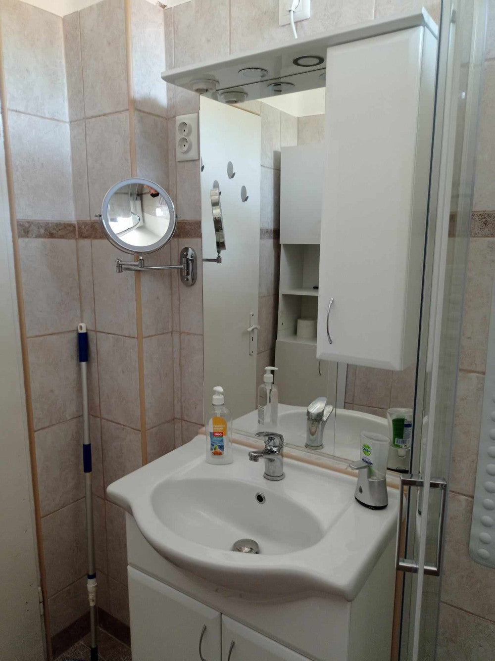 Bianca Plus 65 komplett fürdőszobabútor, aida dió színben, jobbos nyitási irány