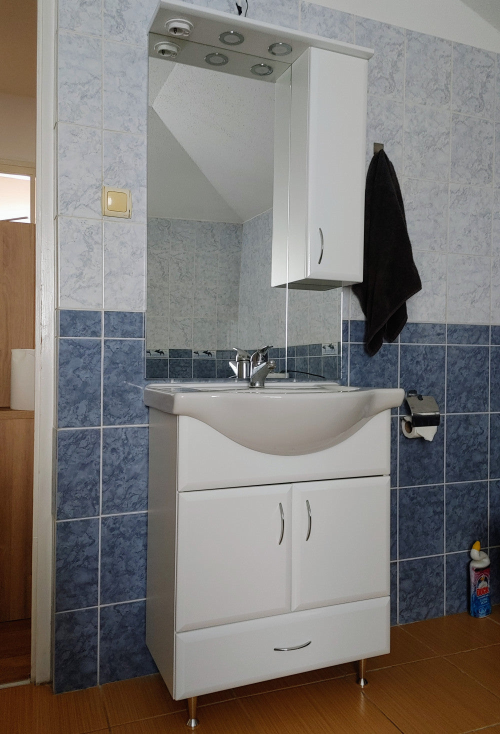 Bianca Plus 65 komplett fürdőszobabútor, aida dió színben, jobbos nyitási irány