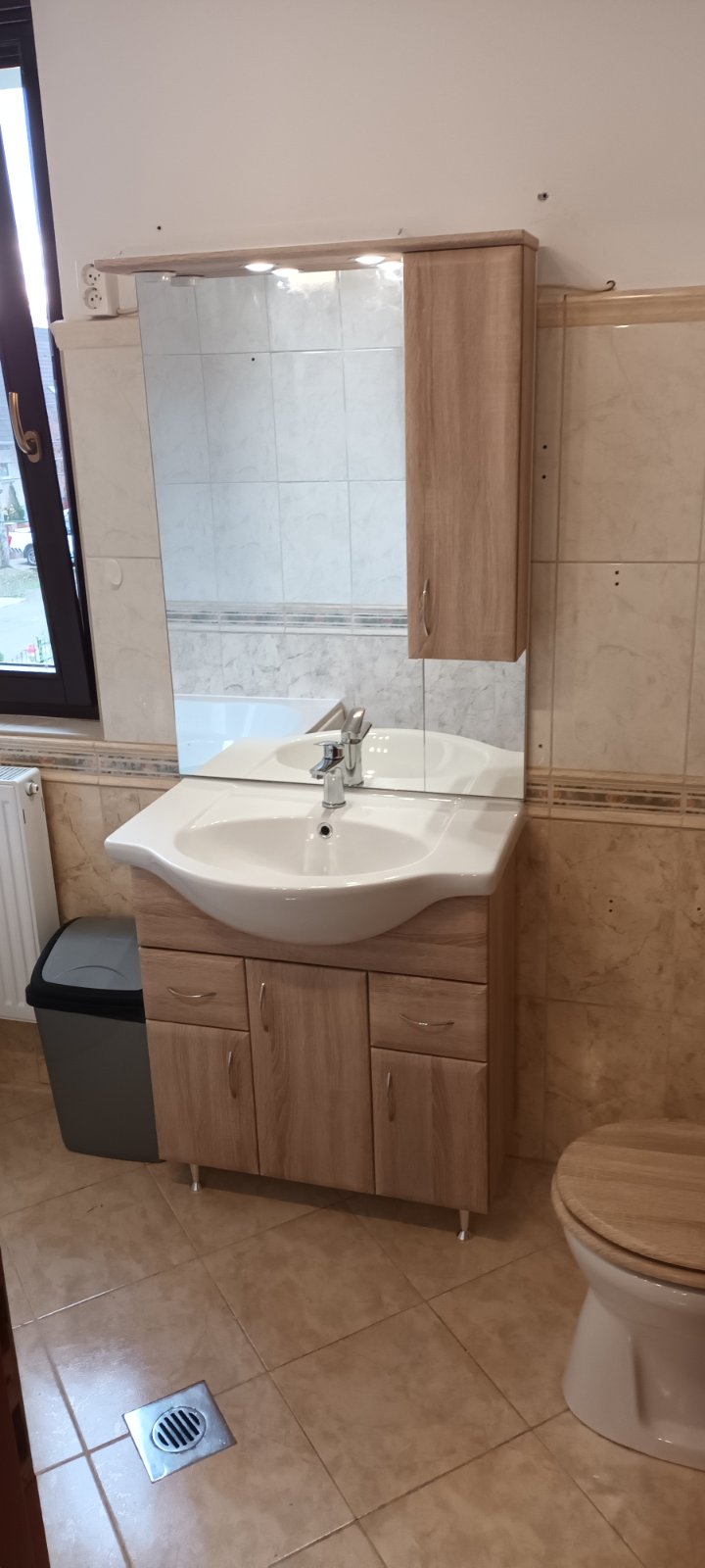 Bianca Plus 75 komplett fürdőszobabútor, sonoma tölgy színben, jobbos nyitási irány