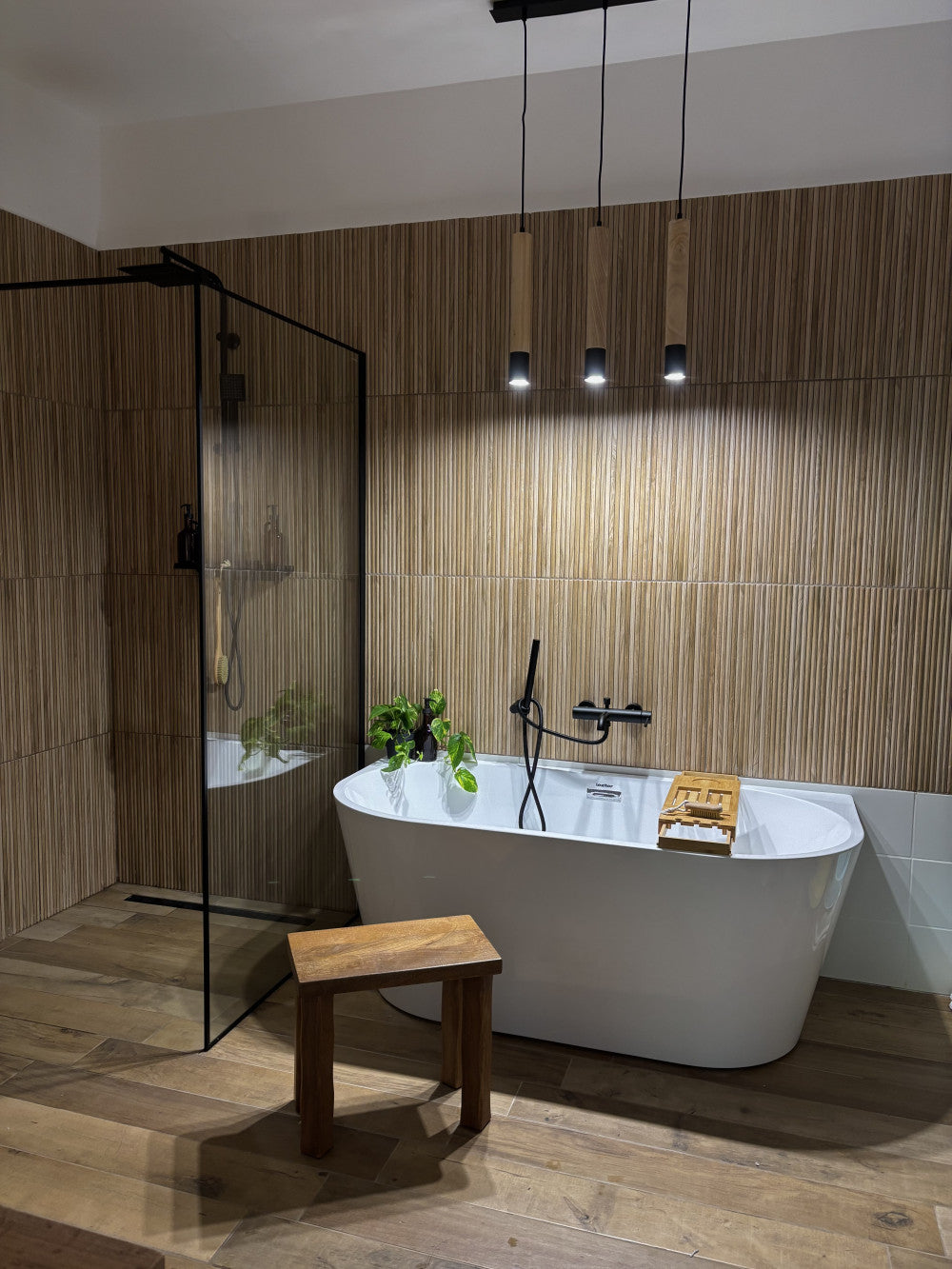 Still szabadon álló fürdőkád