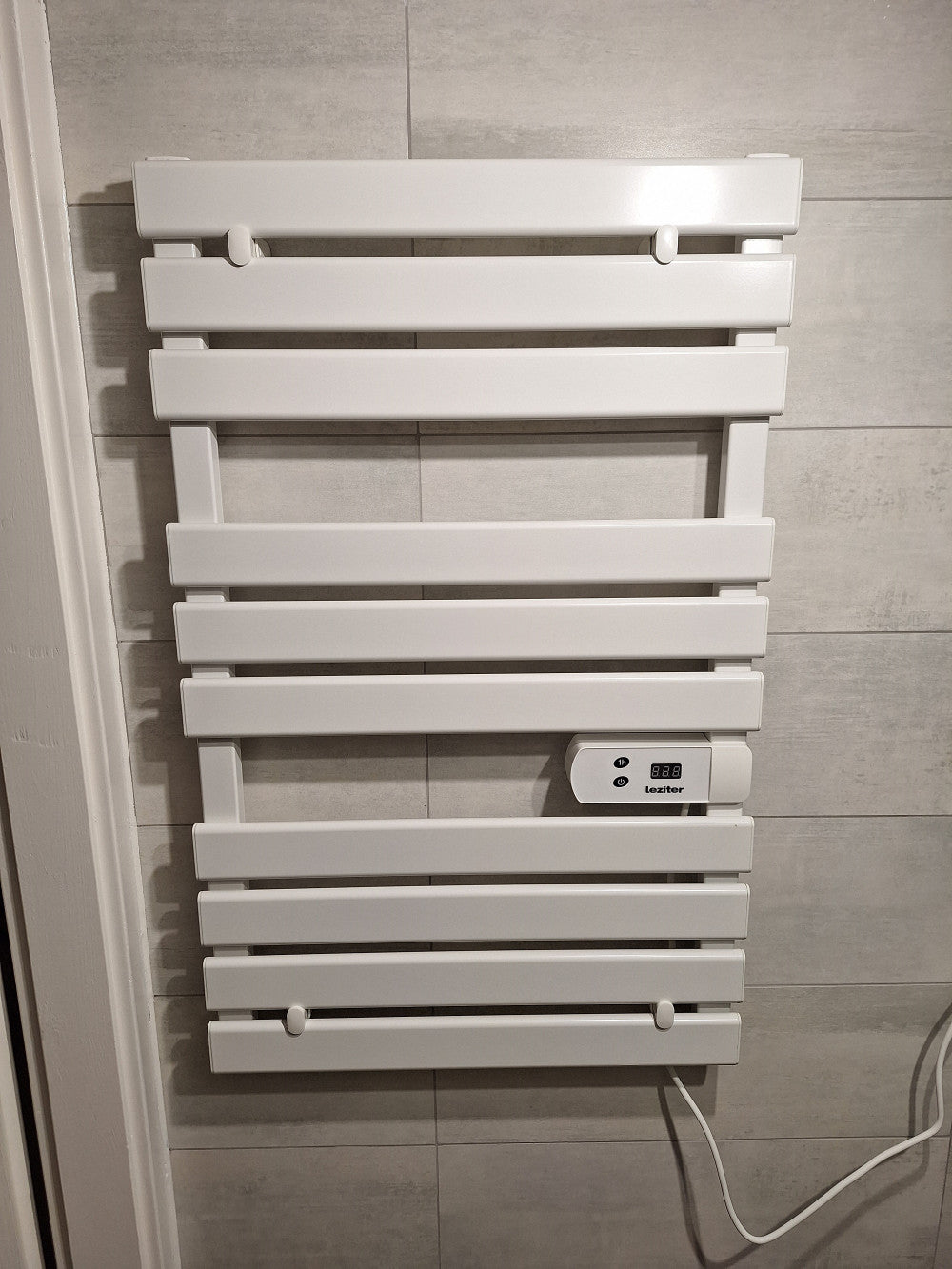 Elektromos törölközőszárító radiátor 500W fehér