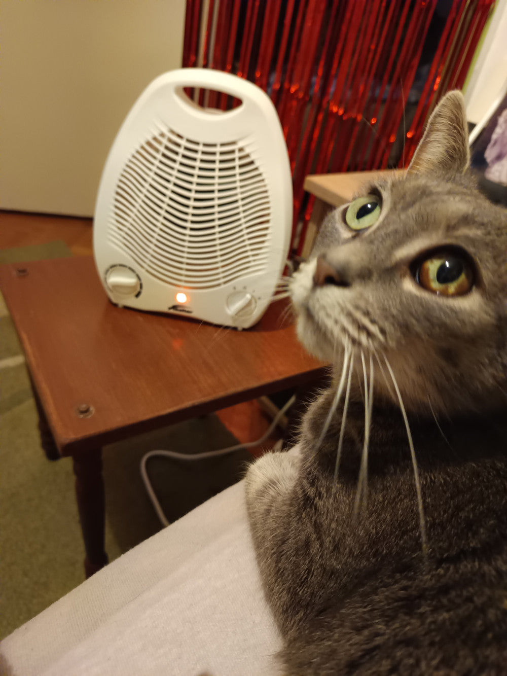 Strom elektromos hősugárzó 1000W/2000W