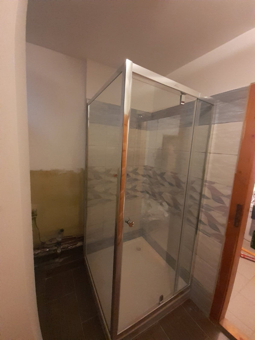 Flexi 80x80 cm sarokba szerelhető szögletes zuhanykabin zuhanytálca nélkül