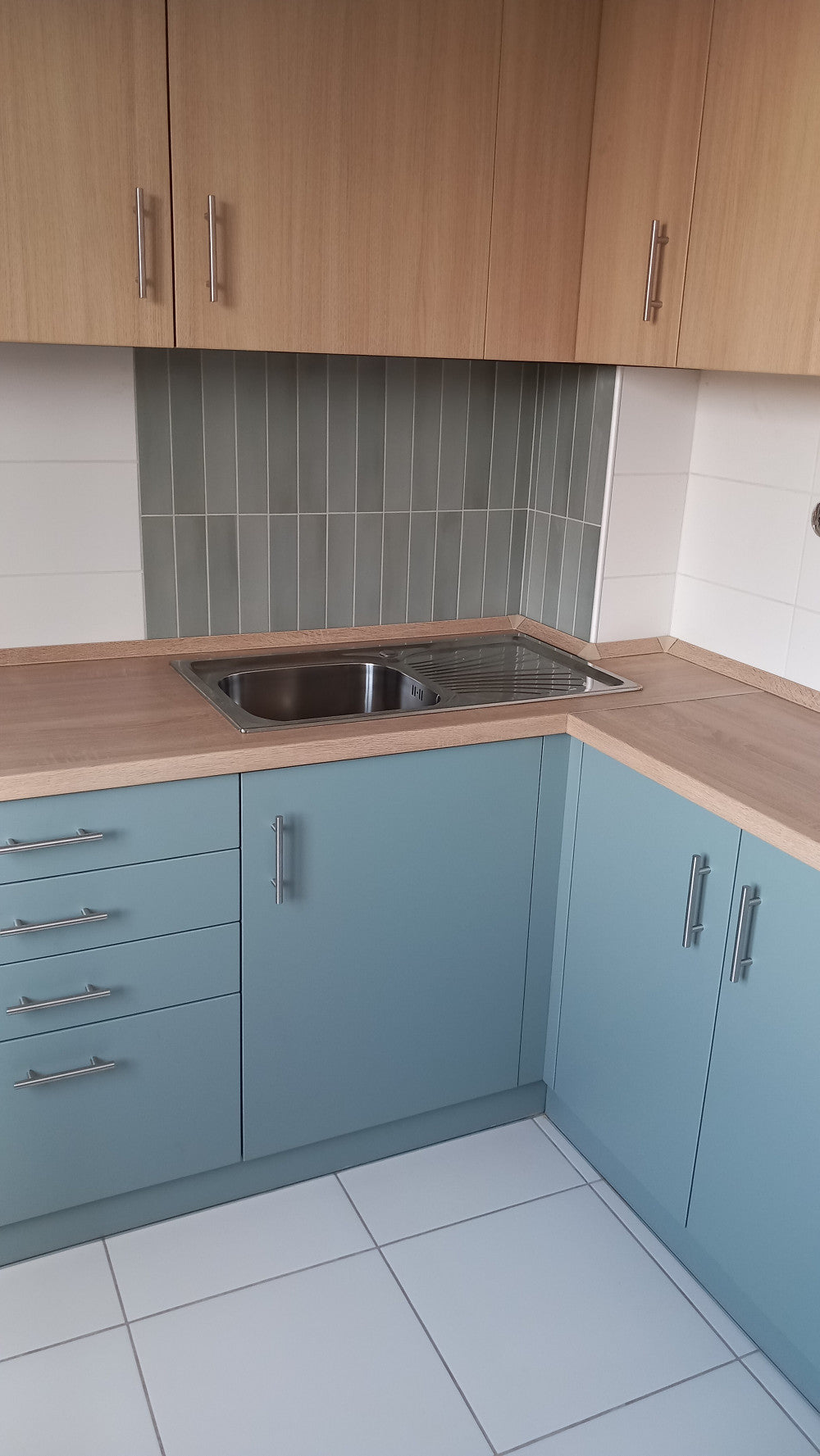 Boli szögletes egy medence + csepegtető rozsdamentes mosogató