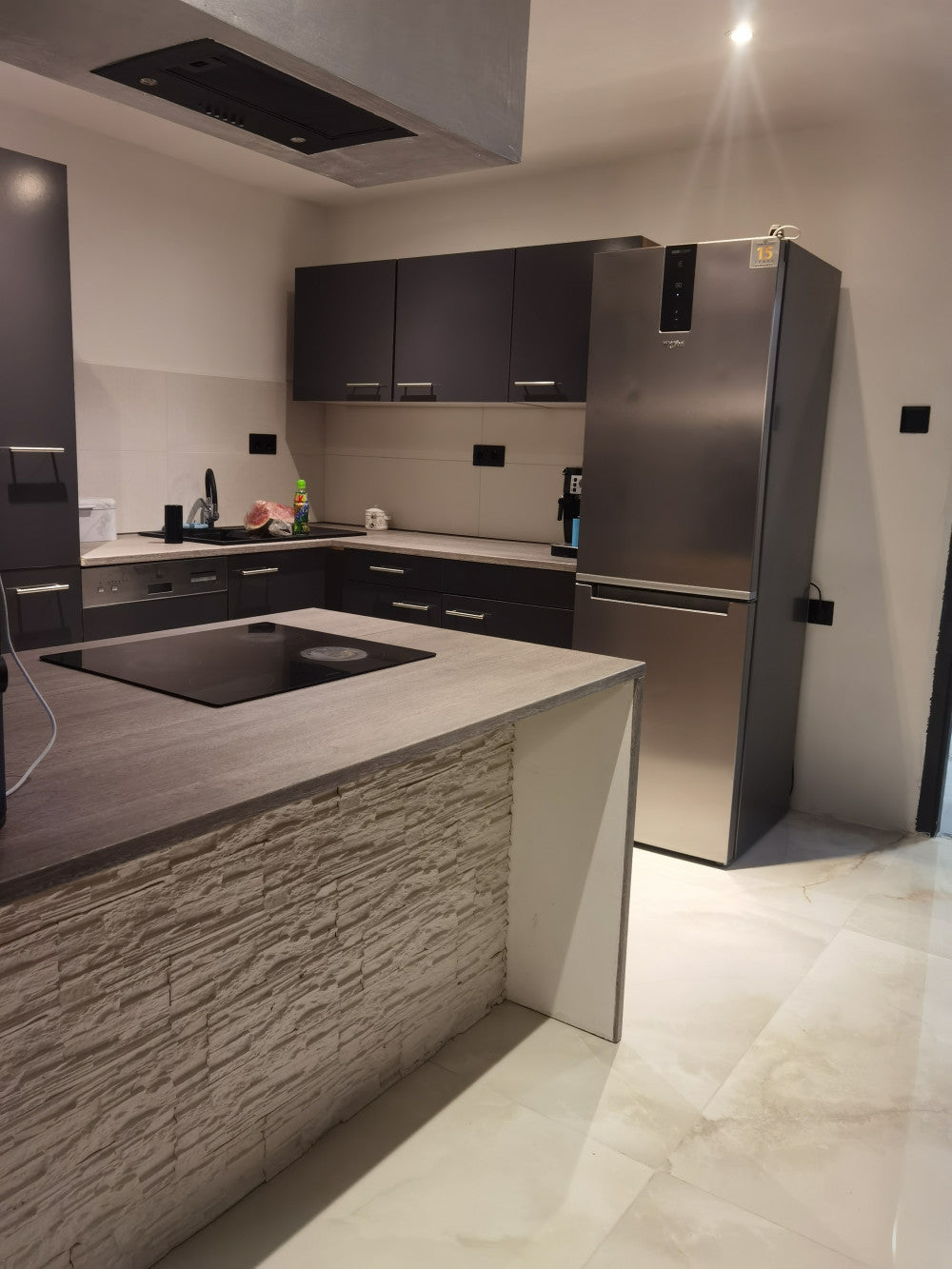 Yorki 340 sarok konyhabútor felülfagyasztós hűtős kivitelben