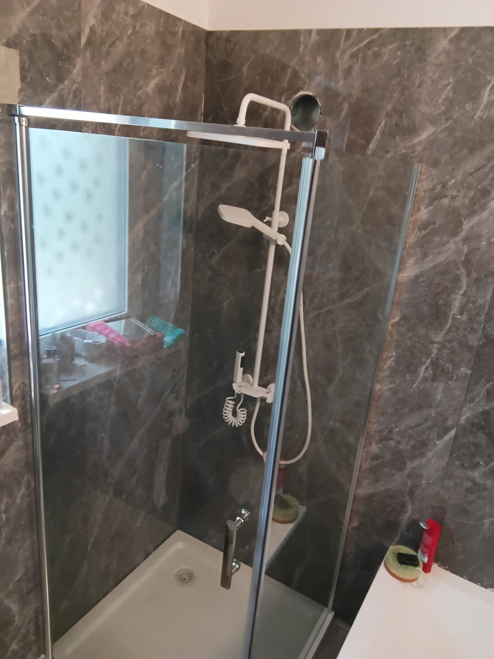 Simple nyílóajtós szögletes zuhanykabin zuhanytálca nélkül