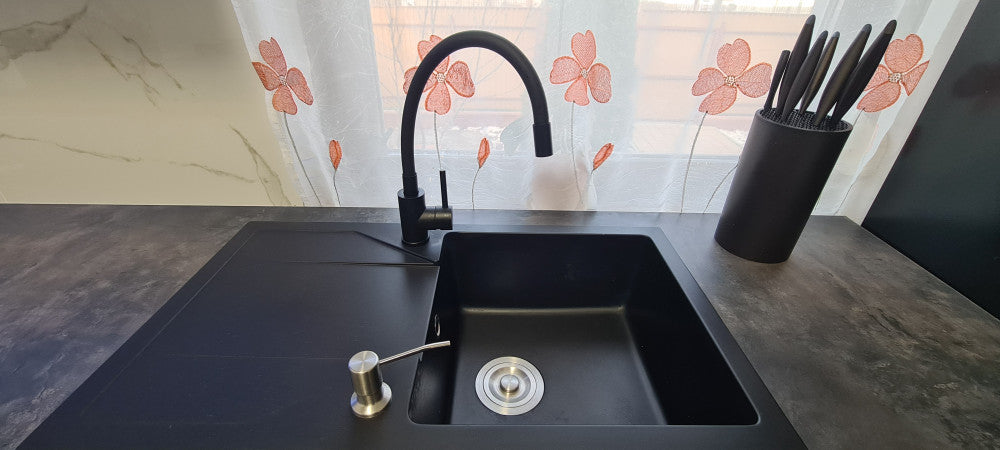 Gori szögletes egy medence + csepegtető gránit mosogató szifonnal fekete
