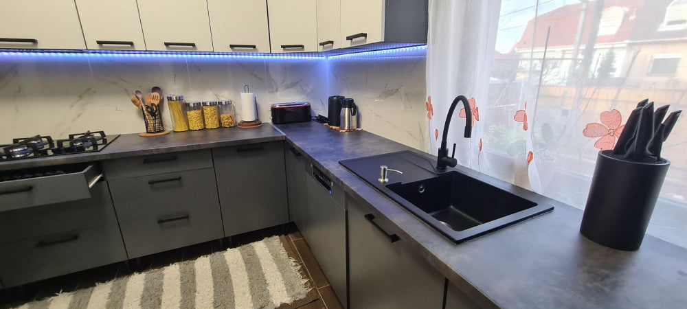 Gori szögletes egy medence + csepegtető gránit mosogató szifonnal bézs