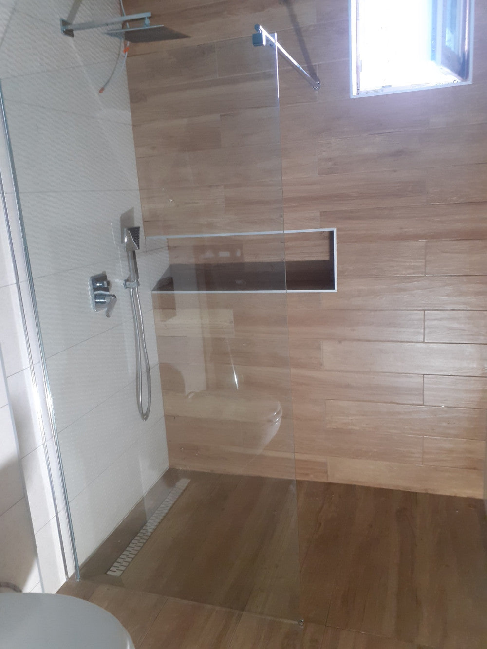 River walk in zuhanyfal 70x190 cm fekete