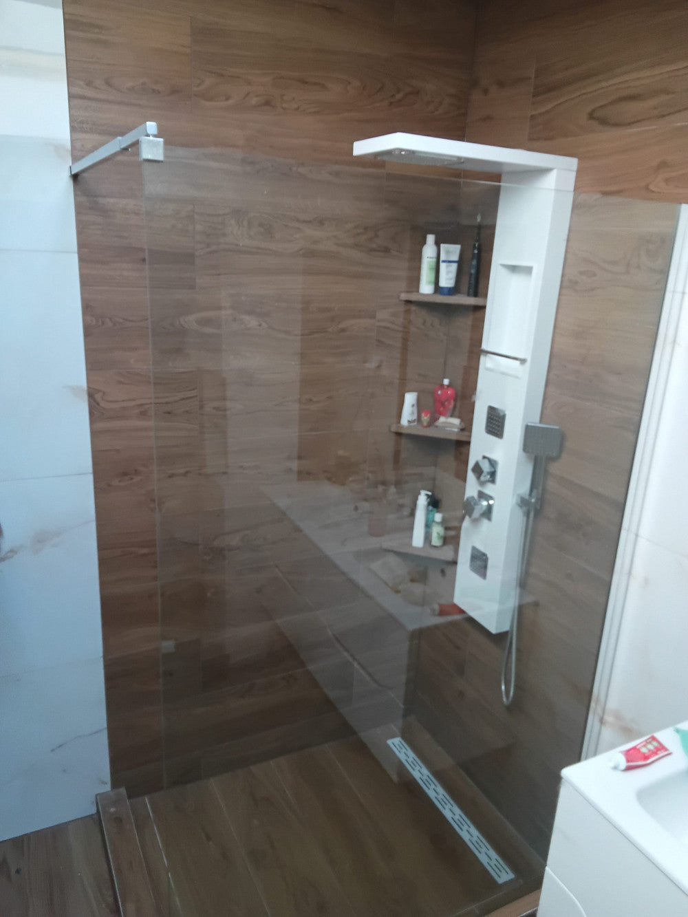 River walk in zuhanyfal 70x190 cm fekete