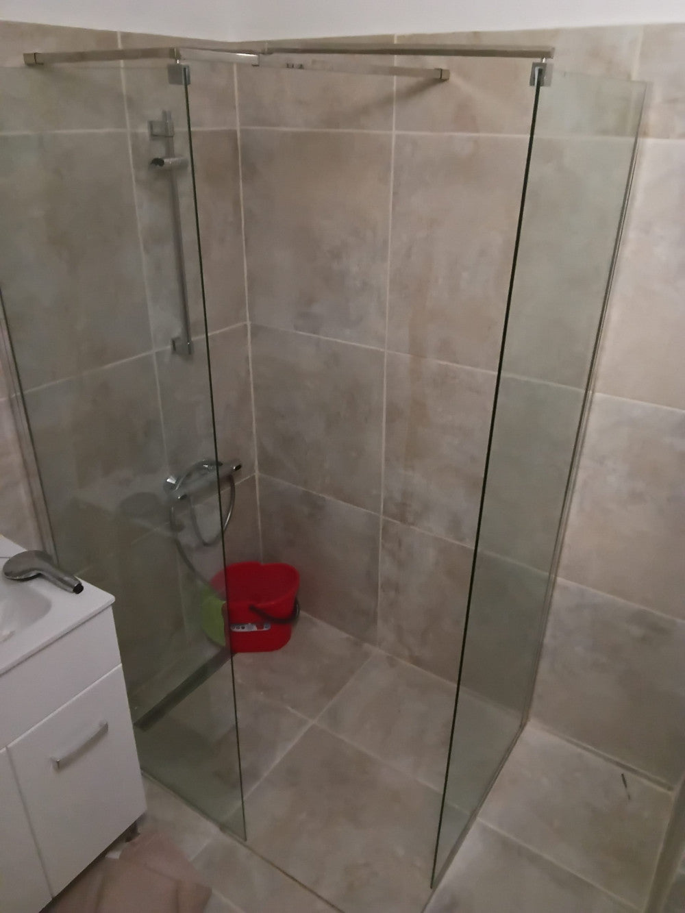 River walk in zuhanyfal 70x190 cm fekete