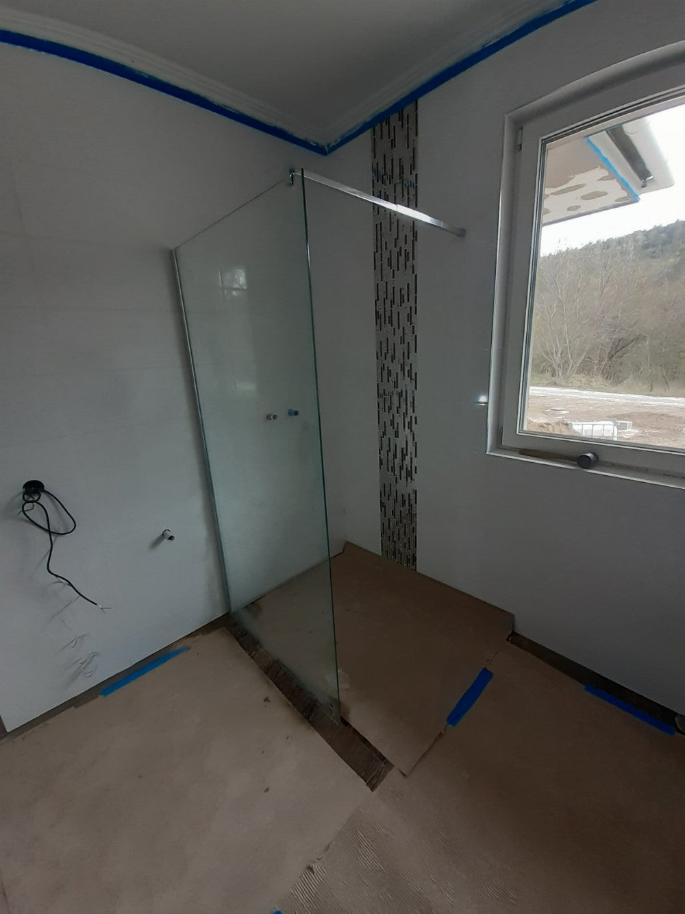 River walk in zuhanyfal 70x190 cm fekete