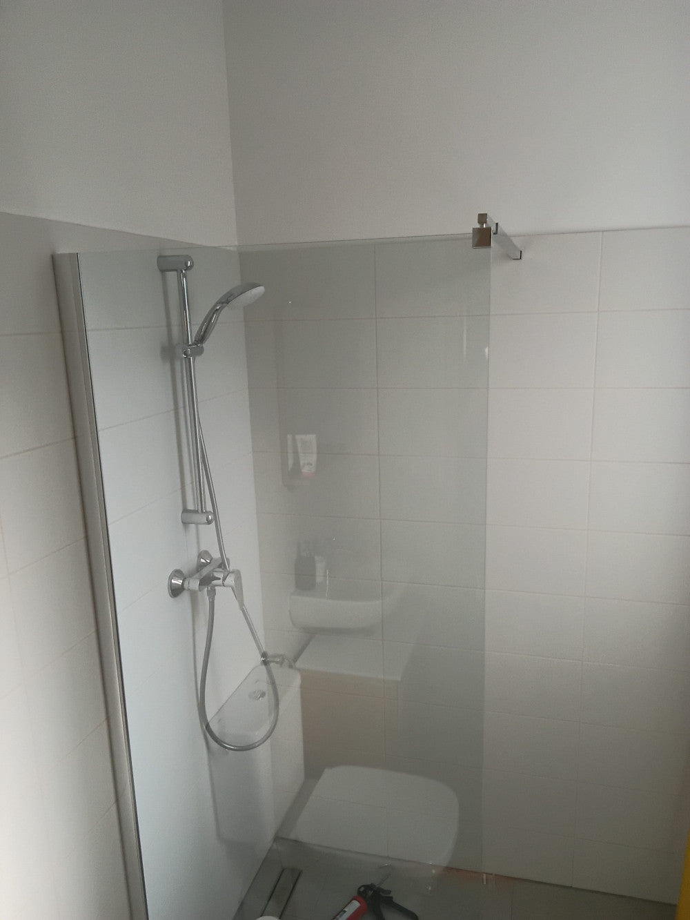 River walk in zuhanyfal 70x190 cm fekete