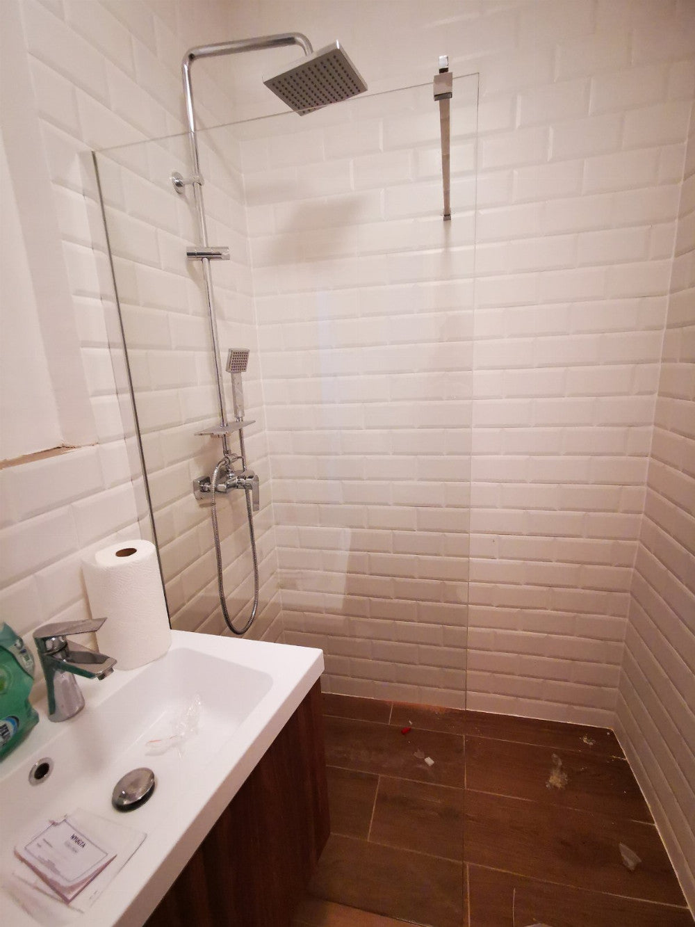 River walk in zuhanyfal 70x190 cm fekete