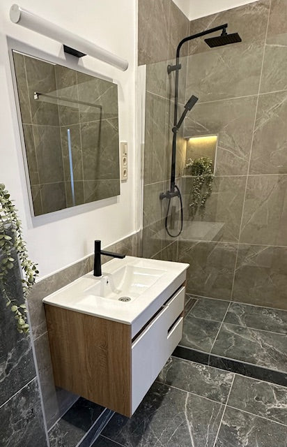 River walk in zuhanyfal 70x190 cm fekete